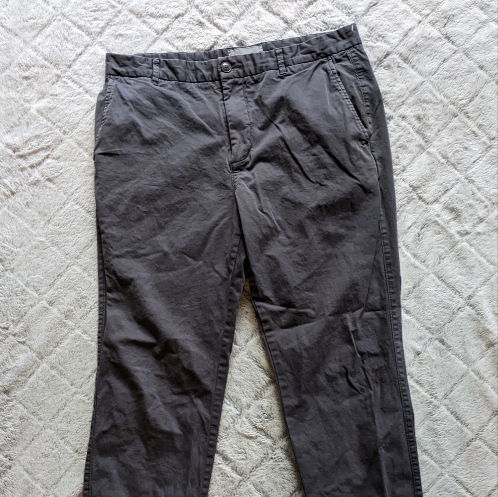 Everlane Gray Trousers Men’s 35x32 Cuffed Pants